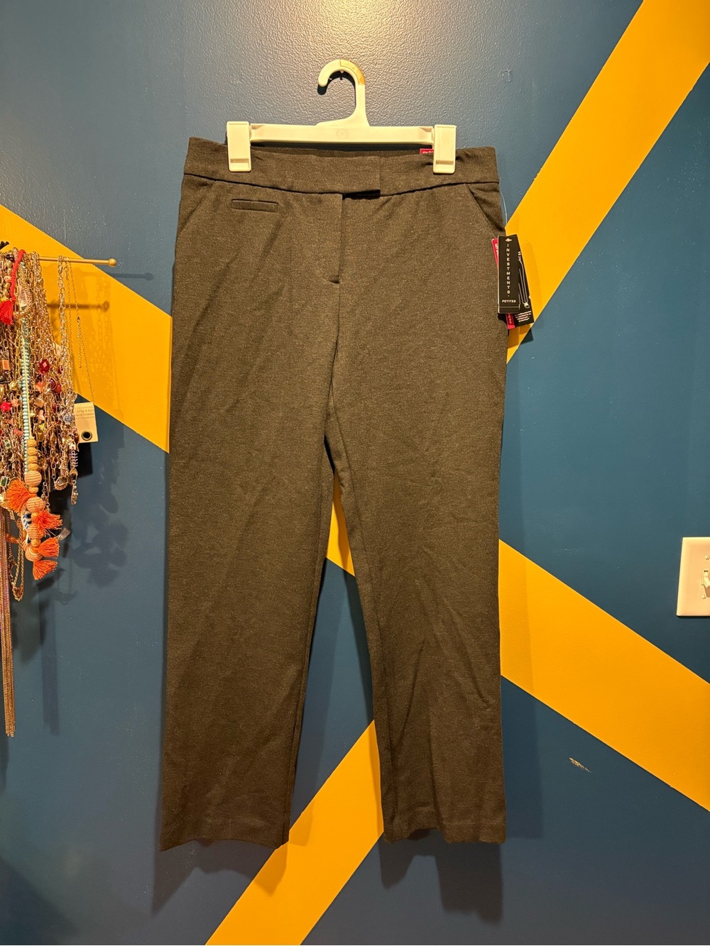 Investments Petites Dark Gray 5th Ave Straight Leg Pants NWT